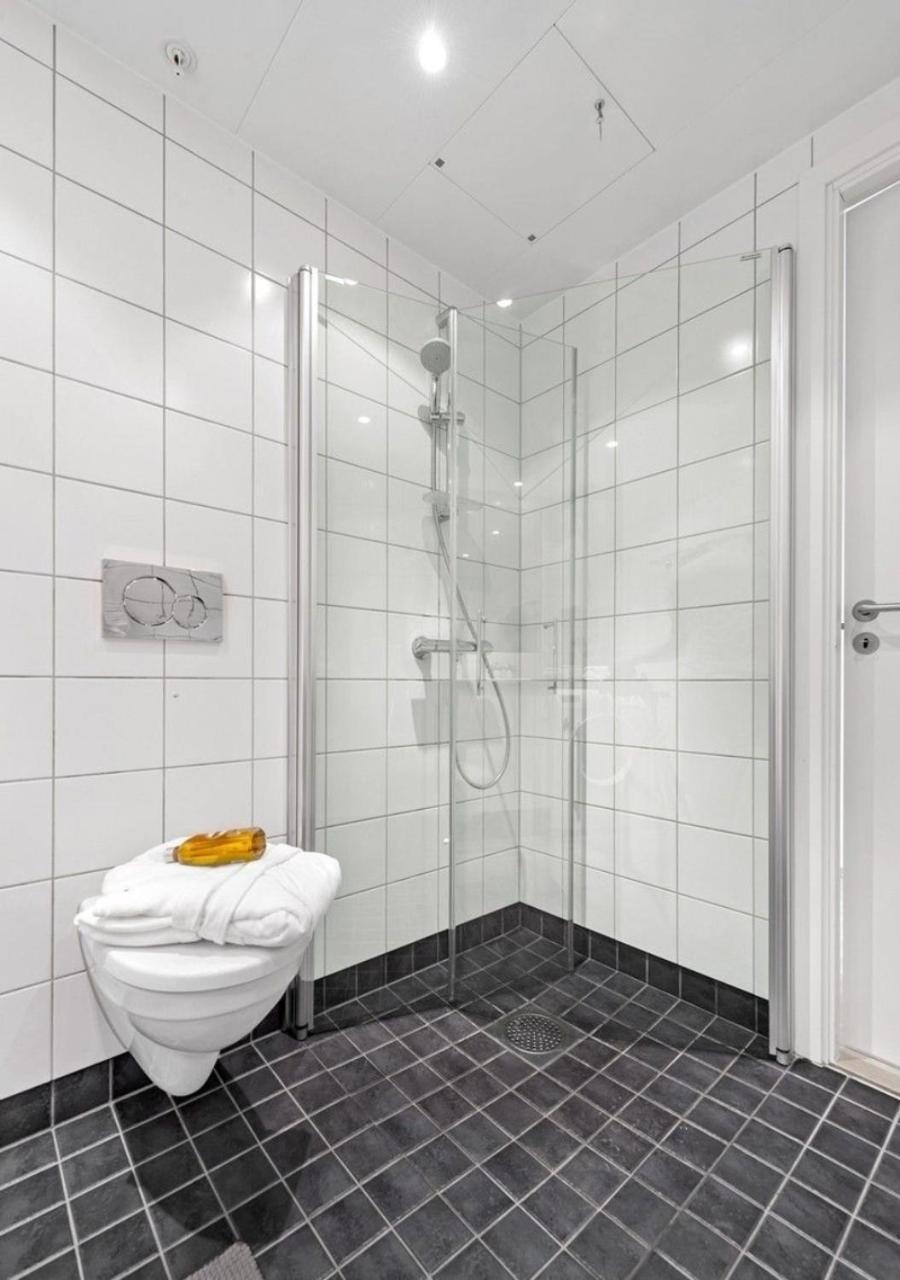 Seaside Apt - 2 Sunny Balconies - Modern - 6 Pax Oslo Bagian luar foto