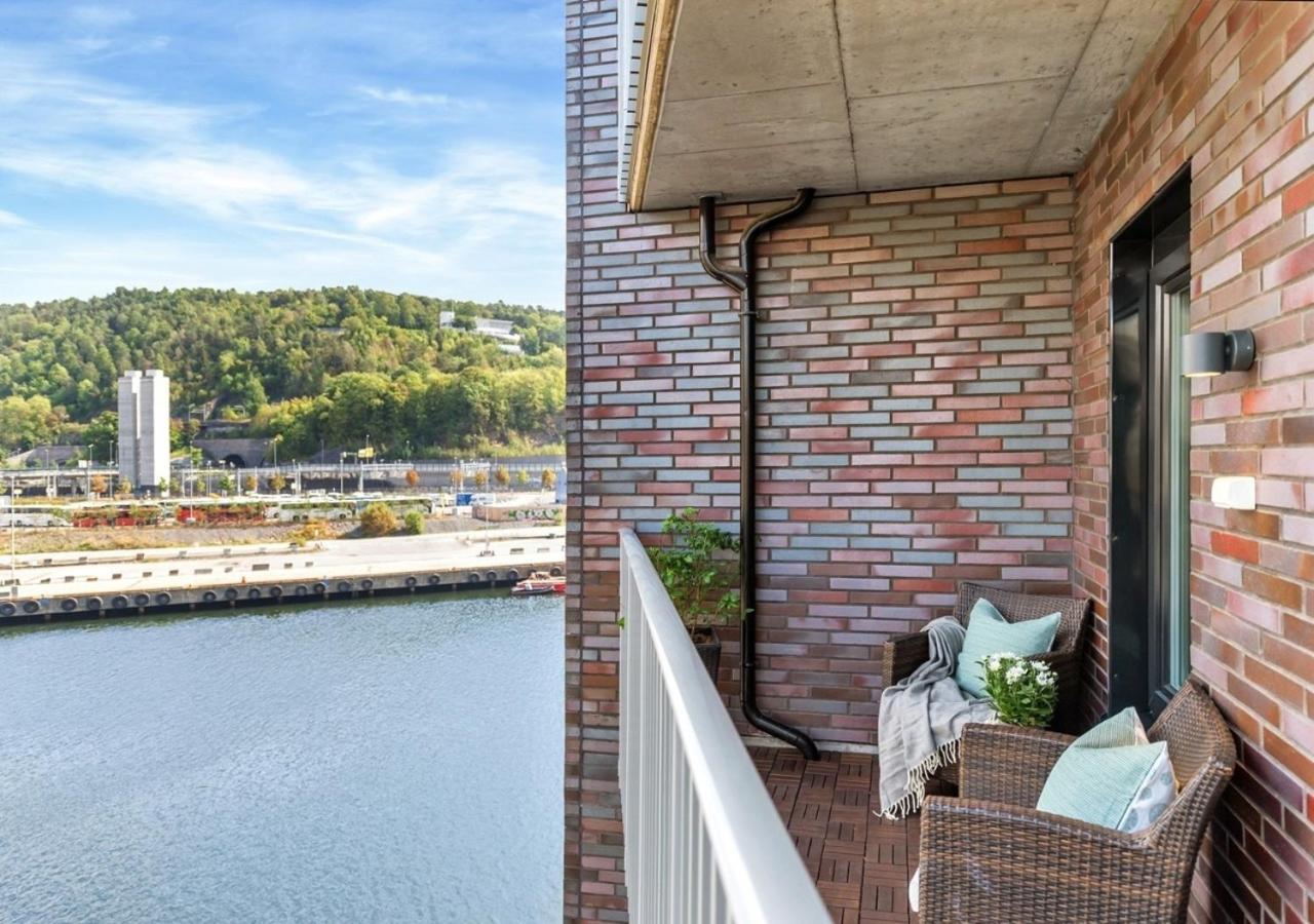 Seaside Apt - 2 Sunny Balconies - Modern - 6 Pax Oslo Bagian luar foto